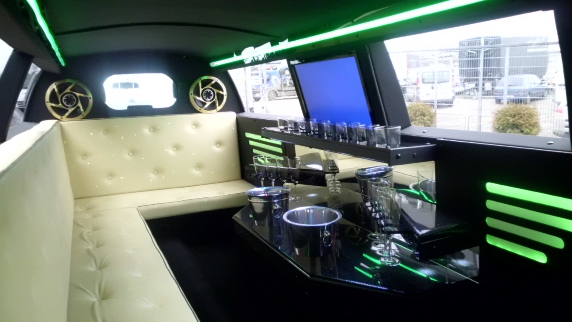 PT Cruiser Limo wynajmij luksusową limuzynę!